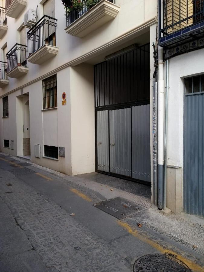 Apto En Granada Centro Con Parking Opcional Apartment Exterior photo