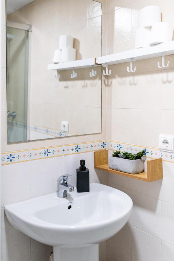 Apto En Granada Centro Con Parking Opcional Apartment Exterior photo